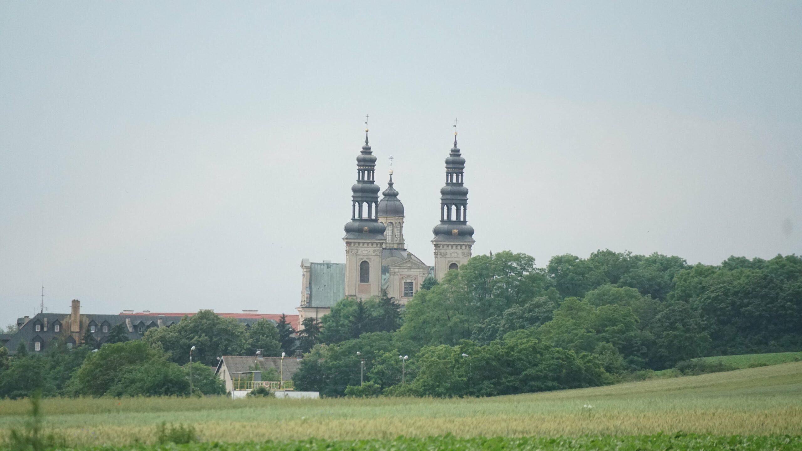 Dawne opactwo cystersów w Lądzie