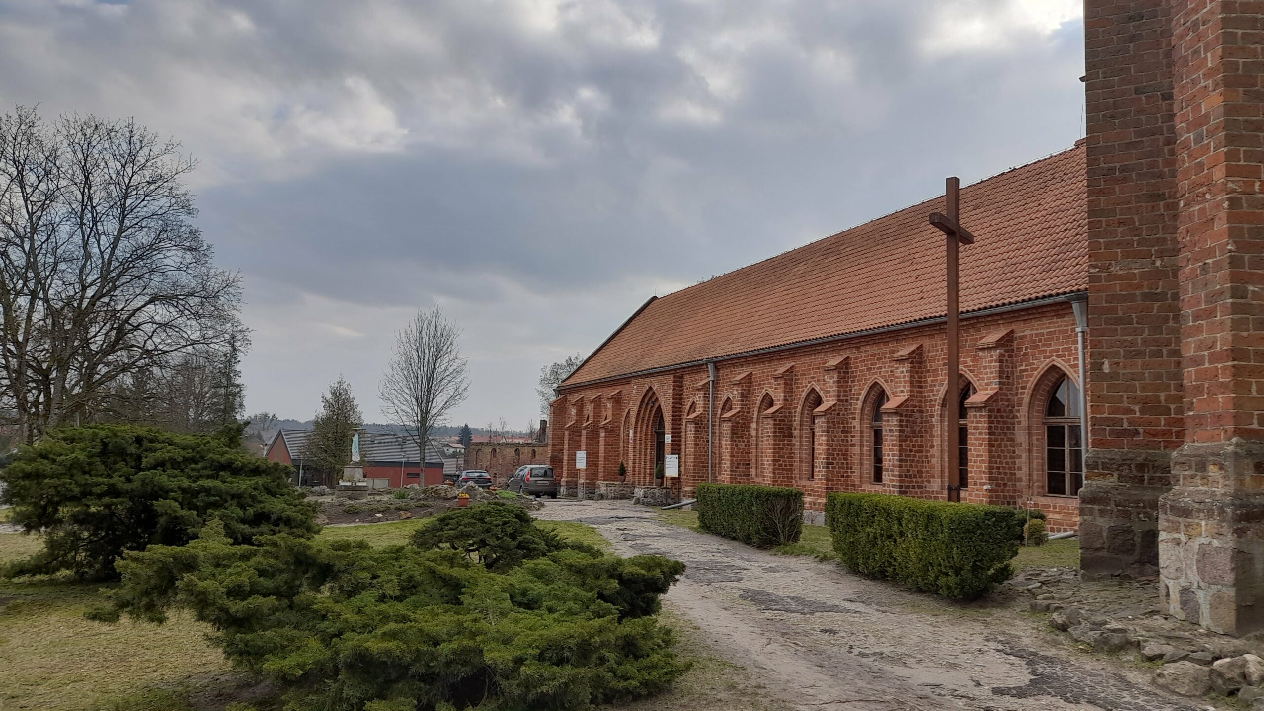 Widok na wschodnie skrzydlo klasztoru